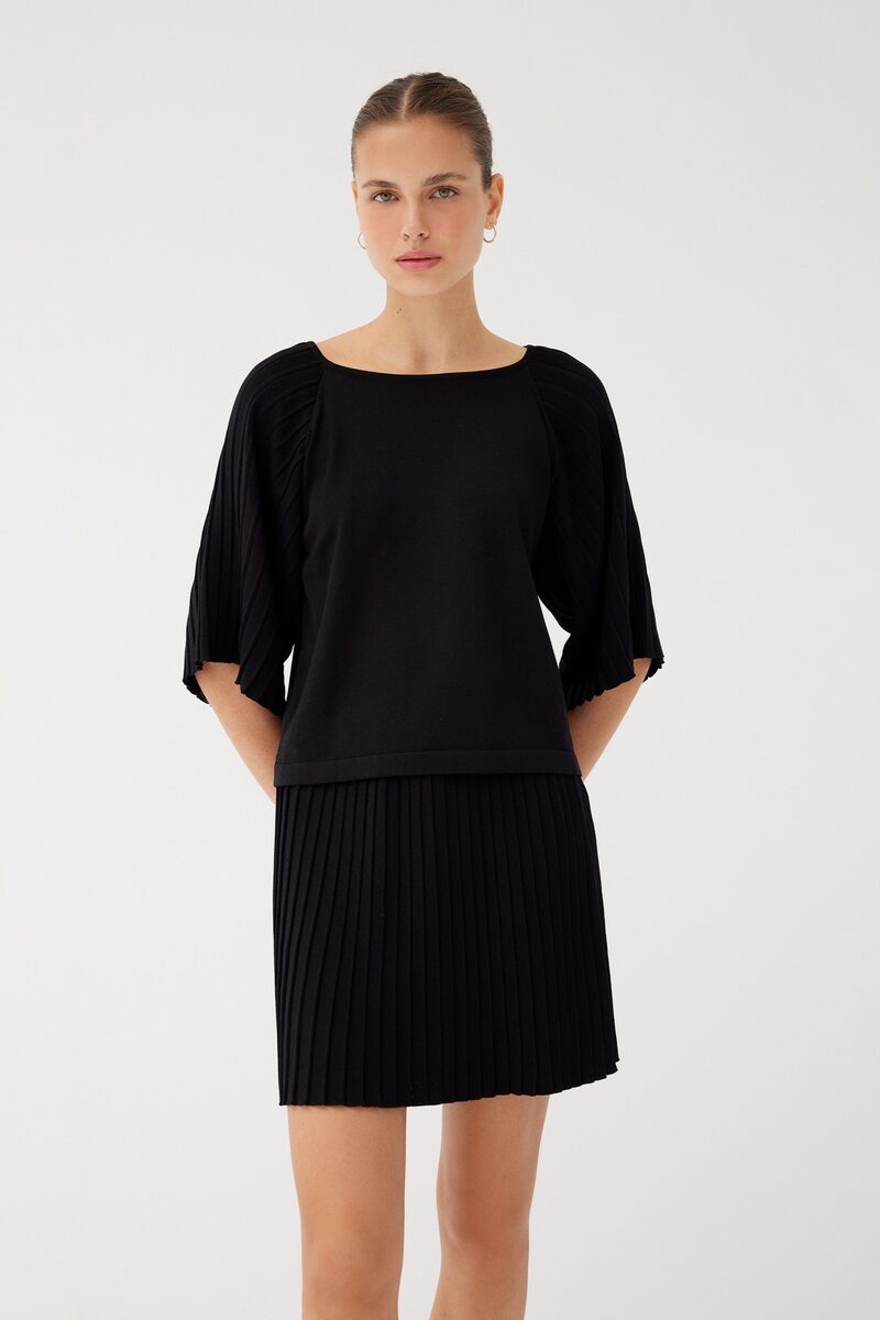Kate Black Pleated Top